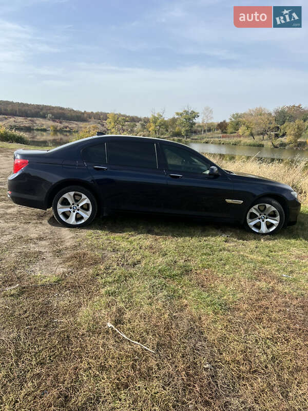 Седан BMW 7 Series 2010 в Кропивницком фото 10 Седан BMW 7 Series 2010 в Кропивницком