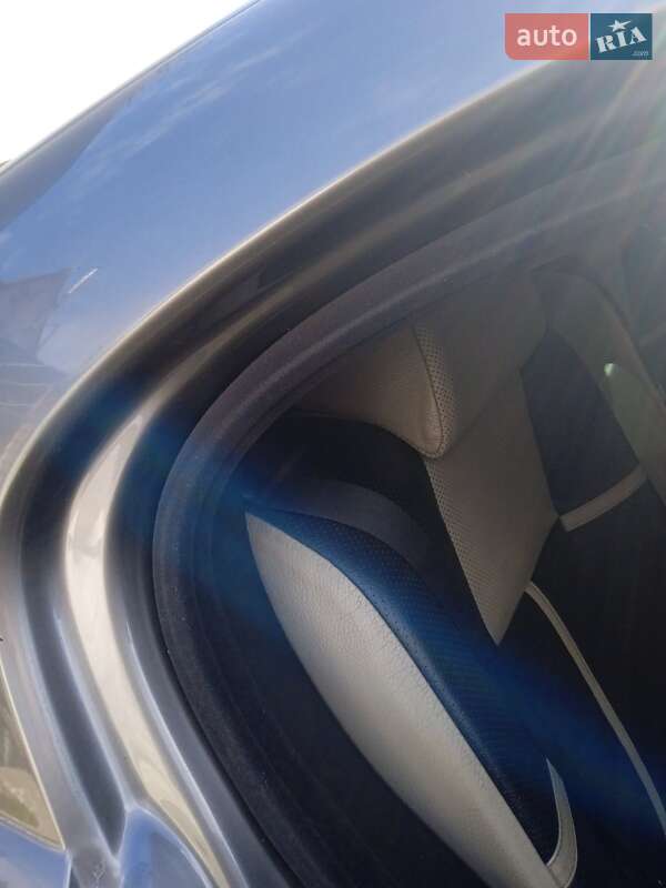 Седан BMW 7 Series 2002 в Львові