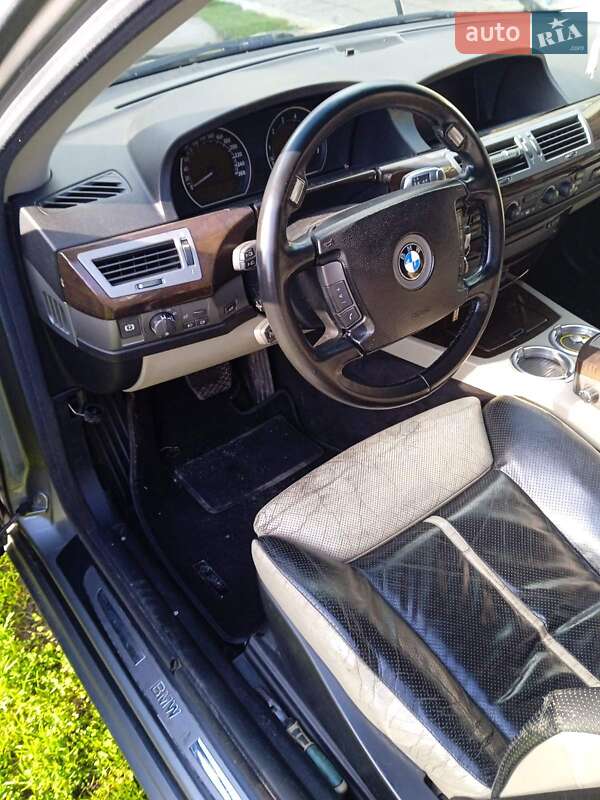 Седан BMW 7 Series 2002 в Львові