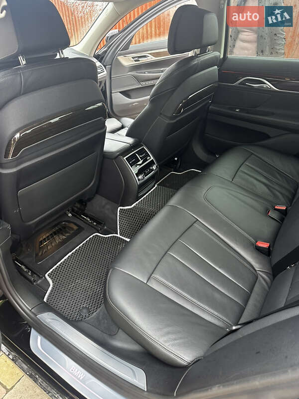 Седан BMW 7 Series 2018 в Ужгороде фото 6 Седан BMW 7 Series 2018 в Ужгороде