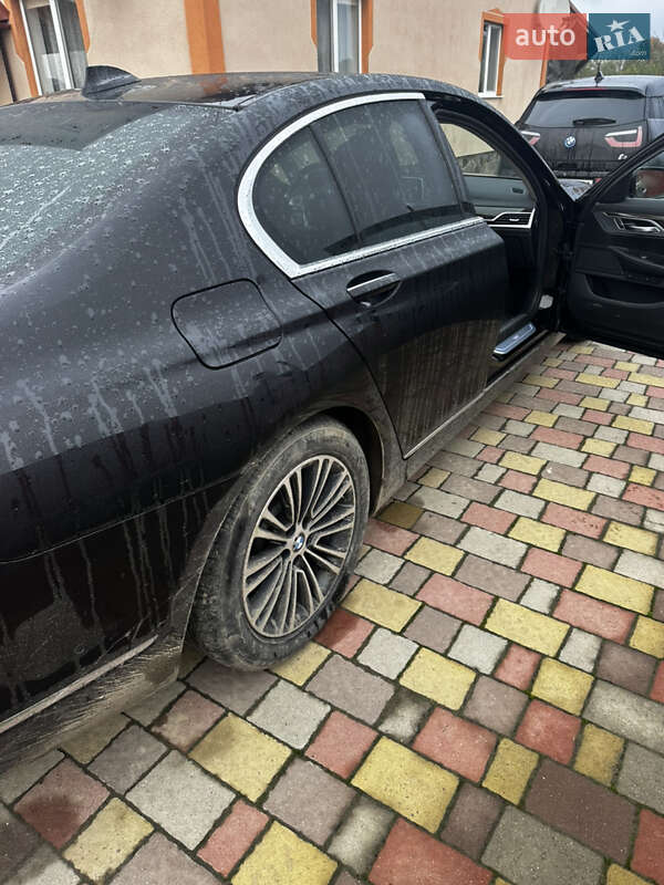 Седан BMW 7 Series 2018 в Ужгороде фото 11 Седан BMW 7 Series 2018 в Ужгороде