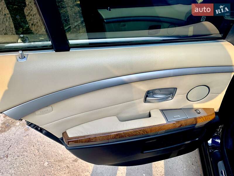 Седан BMW 7 Series 2005 в Тернополі