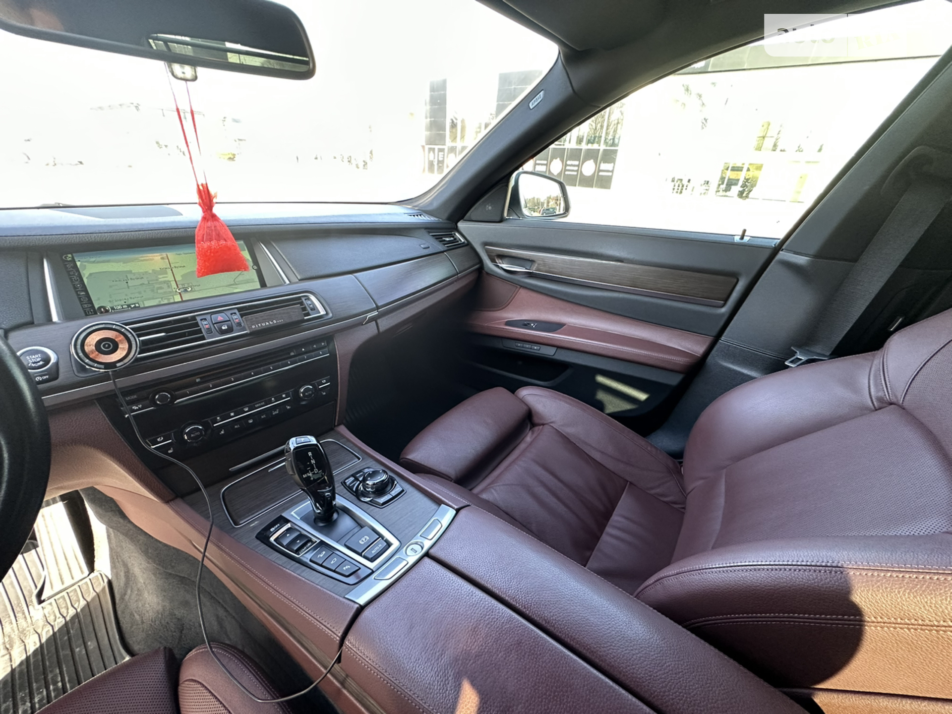 2012 BMW 7er - мініатюра 36