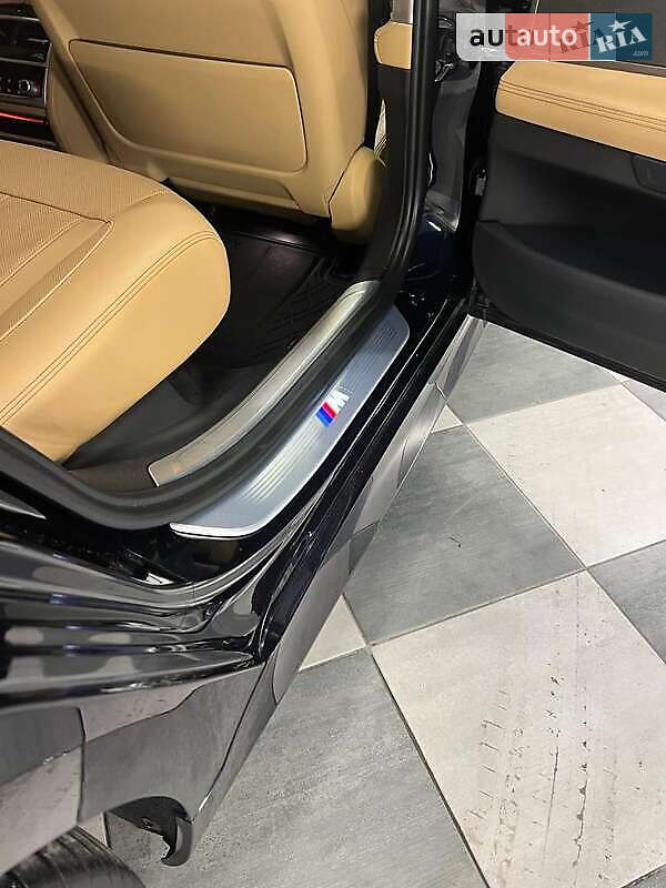 Седан BMW 7 Series 2017 в Одессе