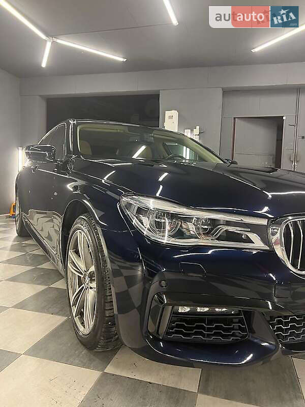 Седан BMW 7 Series 2017 в Одессе