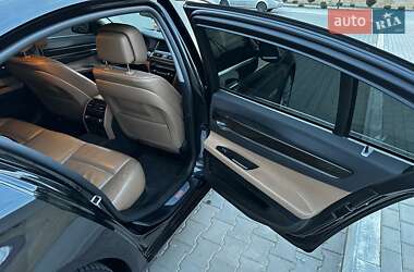 Седан BMW 7 Series 2013 в Измаиле