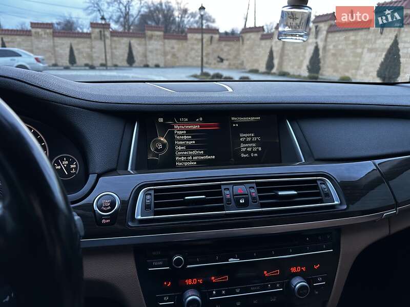 Седан BMW 7 Series 2013 в Измаиле