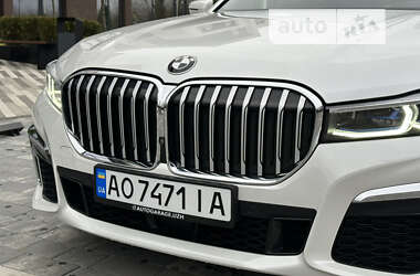 Седан BMW 7 Series 2019 в Ужгороде