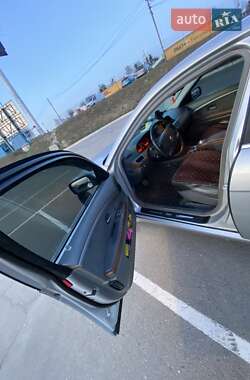 Седан BMW 7 Series 2003 в Черноморске