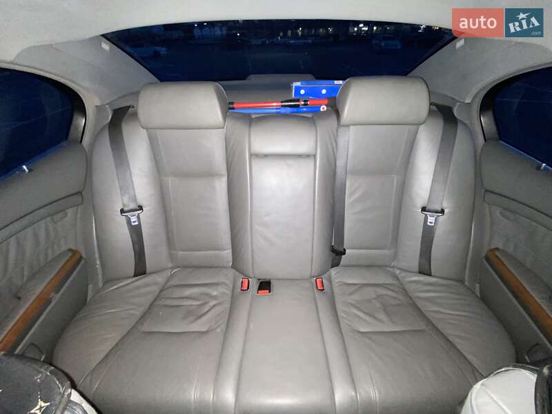 Седан BMW 7 Series 2003 в Черноморске