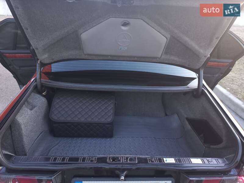 Седан BMW 7 Series 1991 в Борисполі
