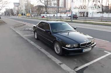 Седан BMW 7 Series 2000 в Могилів-Подільському