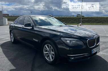 Седан BMW 7 Series 2010 в Львові