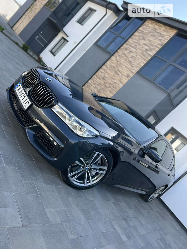 Седан BMW 7 Series 2018 в Черкасах