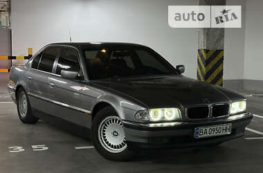 Седан BMW 7 Series 1994 в Киеве