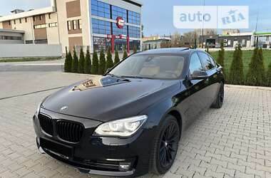 Седан BMW 7 Series 2013 в Черновцах