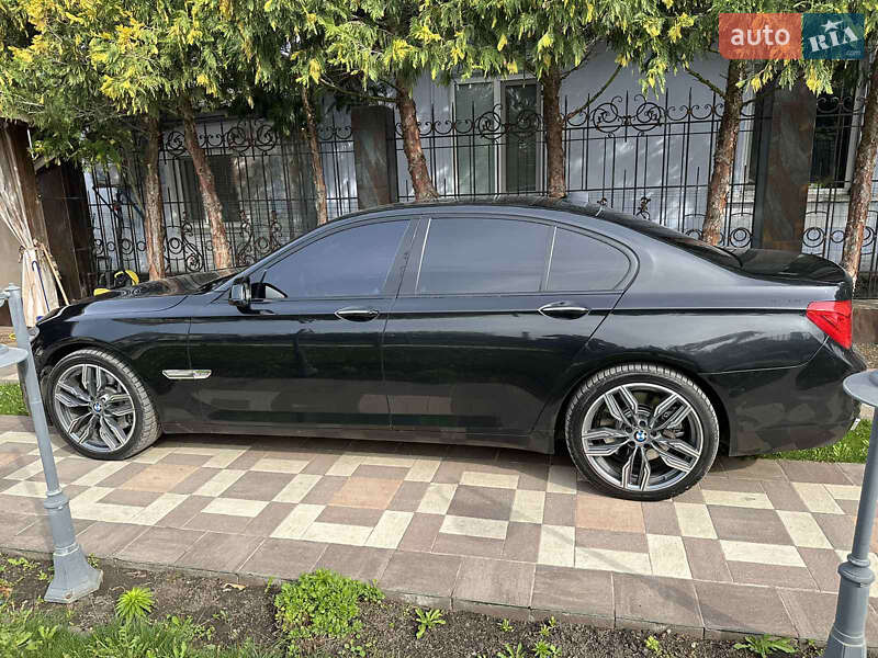 Седан BMW 7 Series 2010 в Николаеве