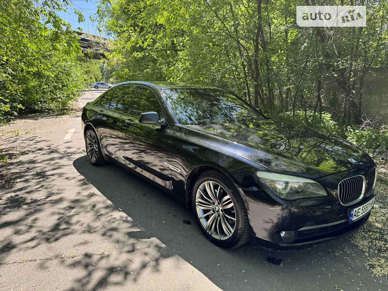 Седан BMW 7 Series 2011 в Дніпрі