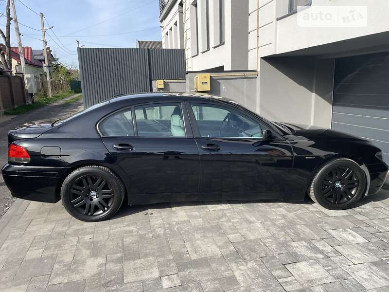 Седан BMW 7 Series 2002 в Львові