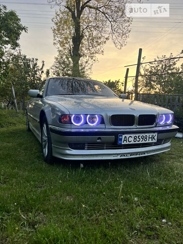 BMW 7 Series 2000