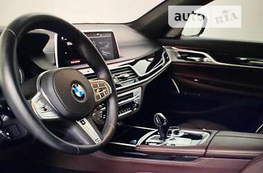 Седан BMW 7 Series 2019 в Черноморске