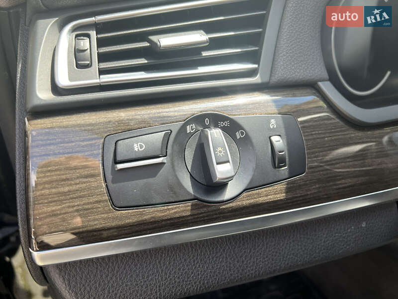 Седан BMW 7 Series 2015 в Чернівцях