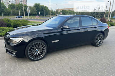 Седан BMW 7 Series 2013 в Черкасах