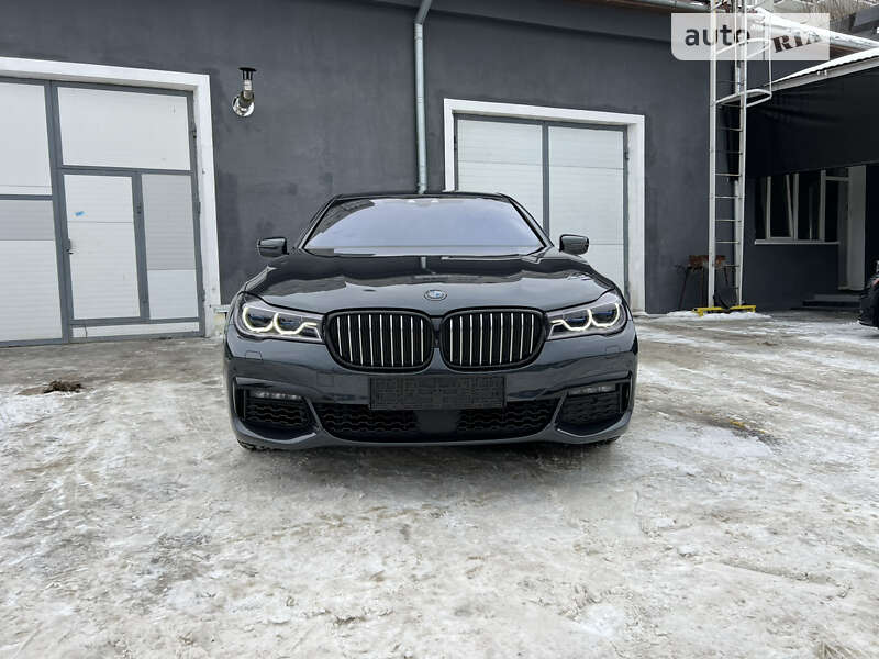 Седан BMW 7 Series 2017 в Львові