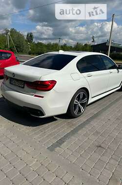 Седан BMW 7 Series 2016 в Львові