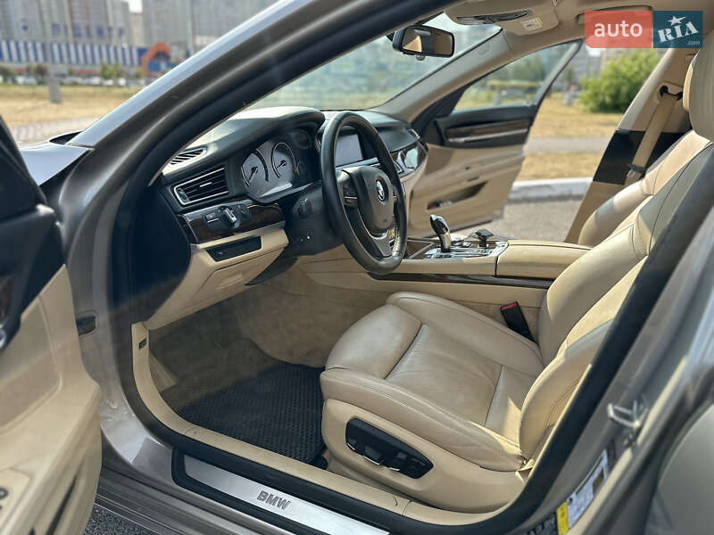 Седан BMW 7 Series 2012 в Києві