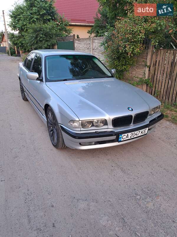 BMW 7 Series 2000