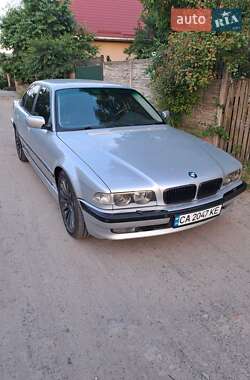 Седан BMW 7 Series 2000 в 