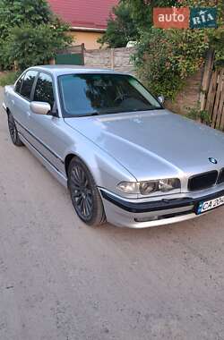 Седан BMW 7 Series 2000 в 