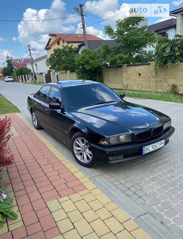 Седан BMW 7 Series 1996 в Львові