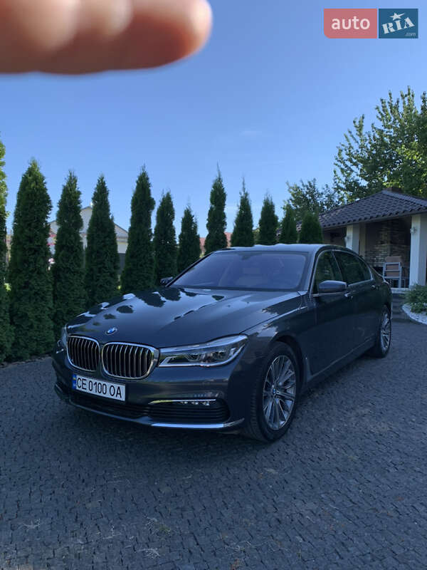 Седан BMW 7 Series 2015 в Кицмани