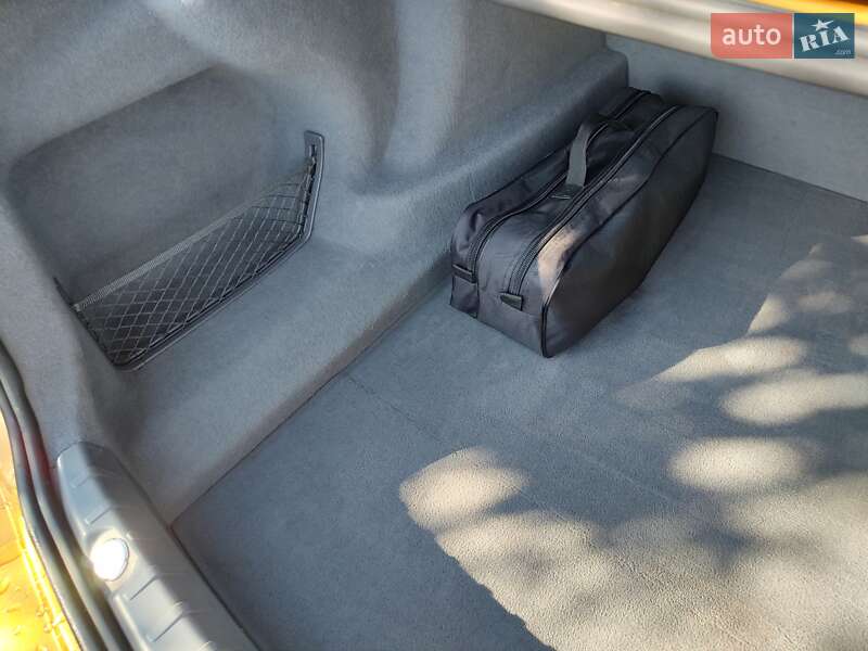 Седан BMW 7 Series 2011 в Богуславі