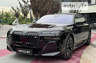 Седан BMW 7 Series 2024 в 