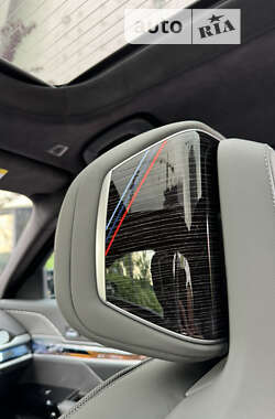 Седан BMW 7 Series 2024 в 