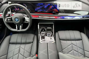 Седан BMW 7 Series 2024 в 