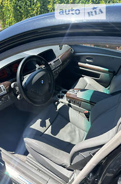 Седан BMW 7 Series 2006 в Чернівцях