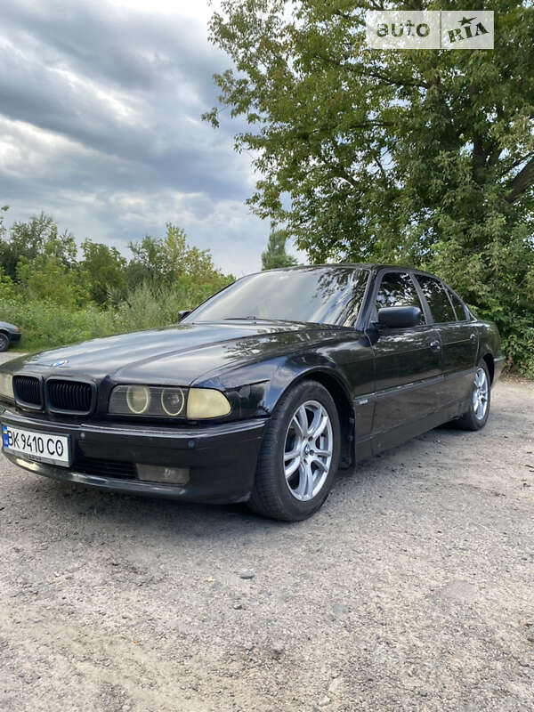 Седан BMW 7 Series 1997 в Рівному