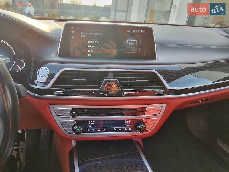 Седан BMW 7 Series 2017 в Киеве фото 19 Седан BMW 7 Series 2017 в Киеве