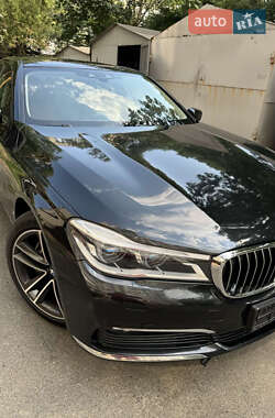 Седан BMW 7 Series 2018 в 