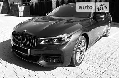 Седан BMW 7 Series 2017 в Львове