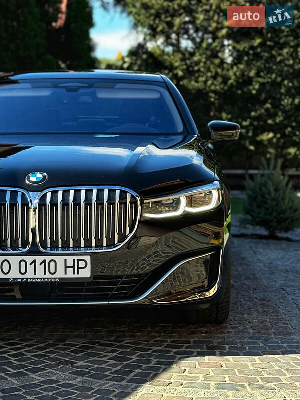 Седан BMW 7 Series 2020 в Мукачево