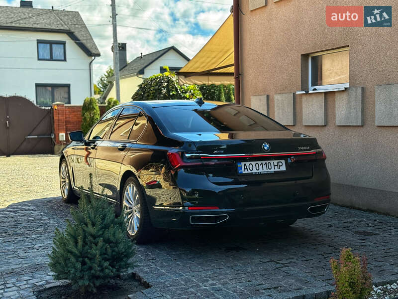 Седан BMW 7 Series 2020 в Мукачево