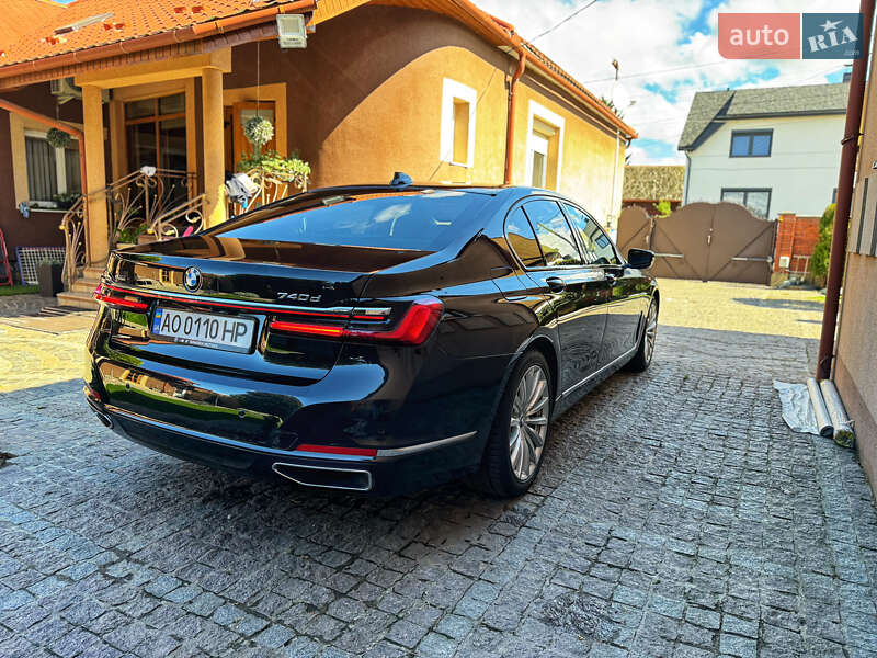 Седан BMW 7 Series 2020 в Мукачево