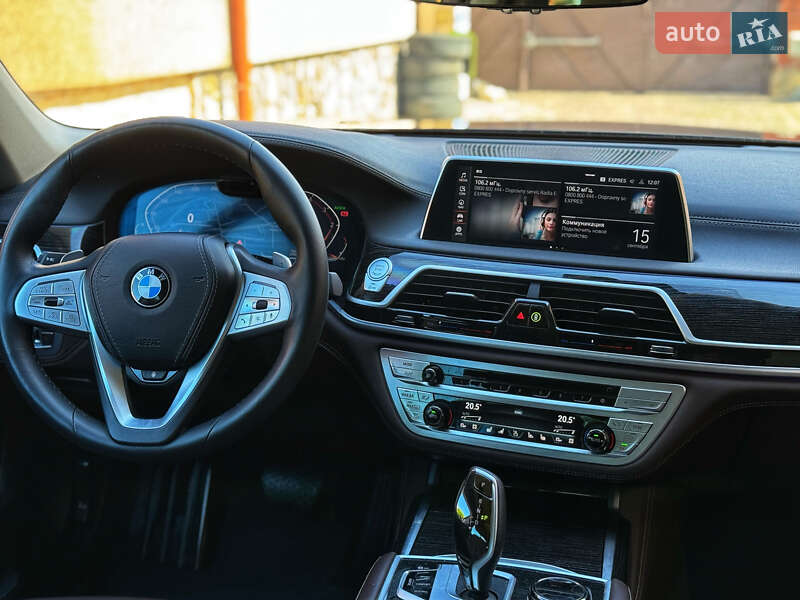 Седан BMW 7 Series 2020 в Мукачево