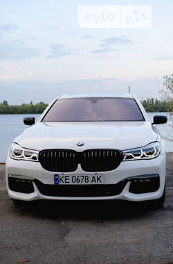 Седан BMW 7 Series 2015 в Днепре