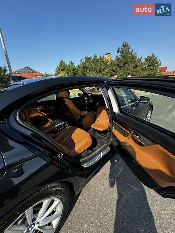 Седан BMW 7 Series 2015 в Києві фото 20 Седан BMW 7 Series 2015 в Києві